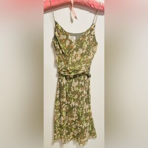 Ann Taylor LOFT,  Silk Floral Dress, Simply Gorgeous, Size 6